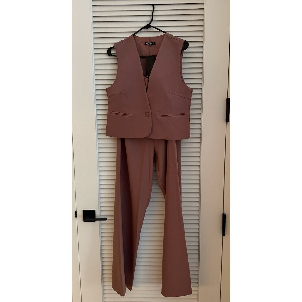 NWT Nasty Gal Suit Vest and Pants Set Size 8